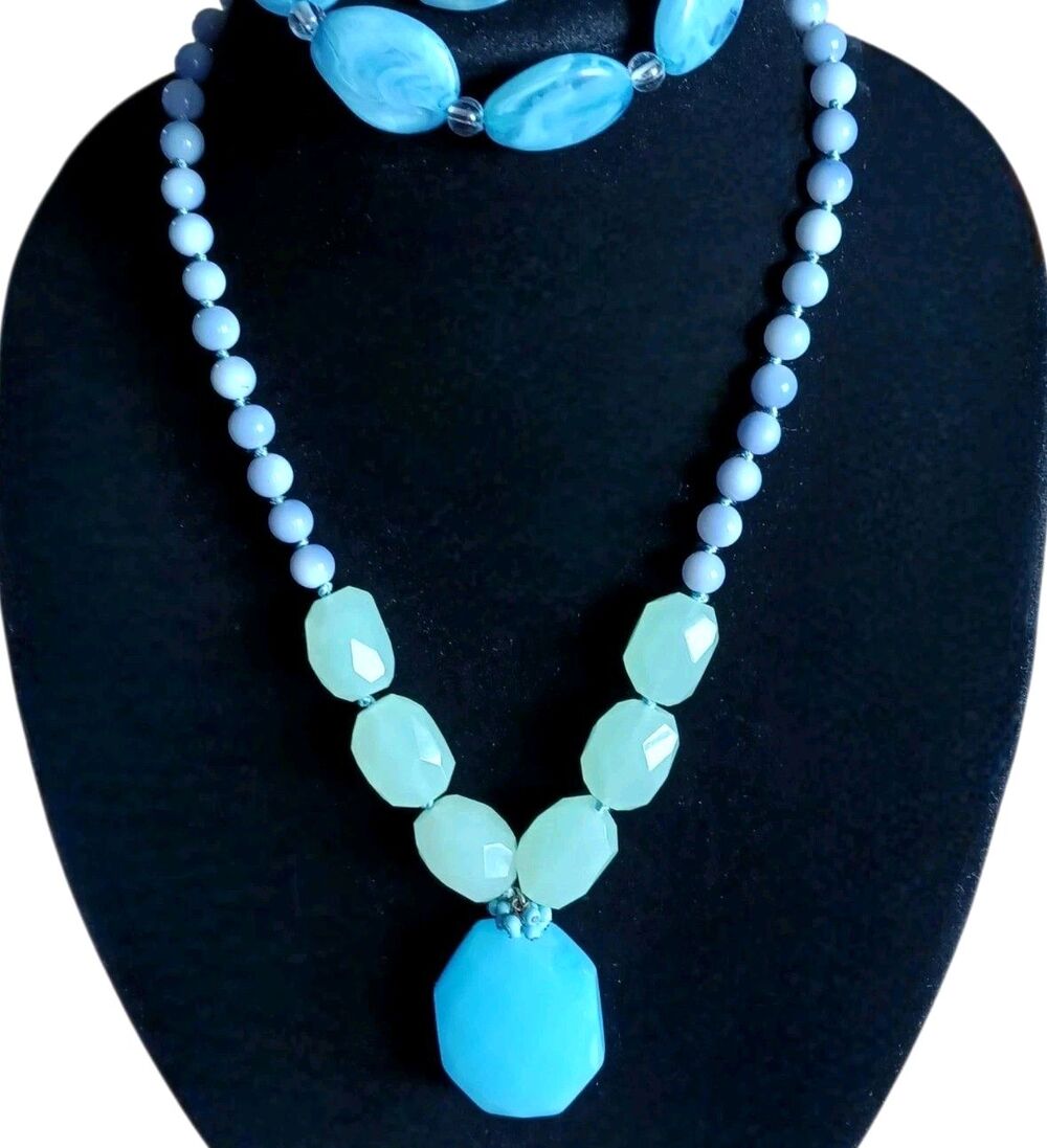 Talbots Chunky Blue Quartz Pendant Green Blue Beaded Necklace + 3 Bracelets Set - Picture 3 of 6